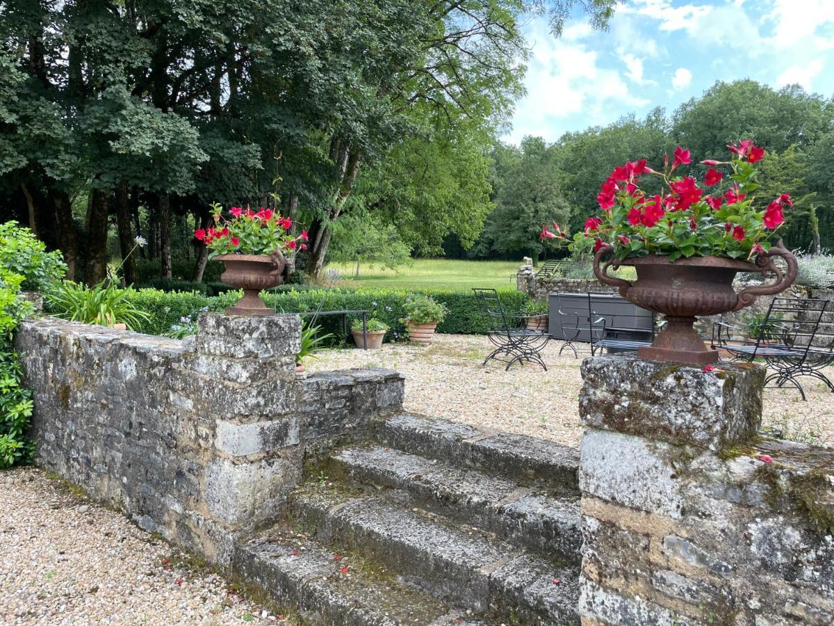 Chapdeuil La Croix Des Granges Bed & Breakfast エクステリア 写真