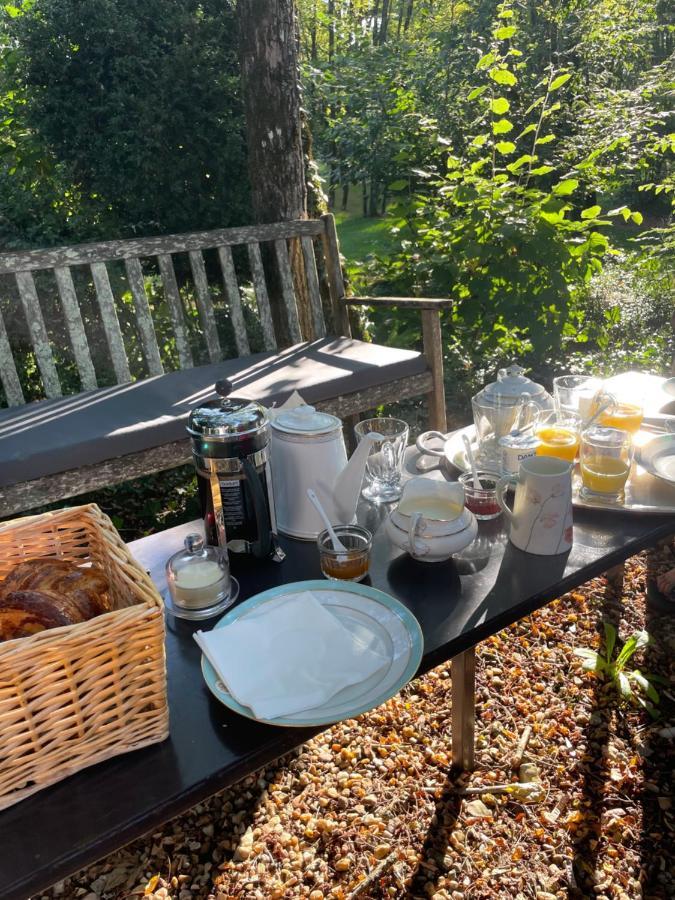 Chapdeuil La Croix Des Granges Bed & Breakfast エクステリア 写真